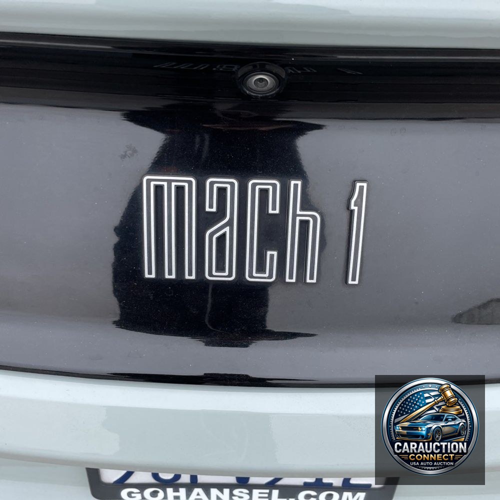 2022 Ford Mustang Mach 1