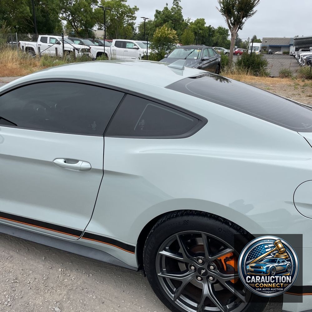 2022 Ford Mustang Mach 1