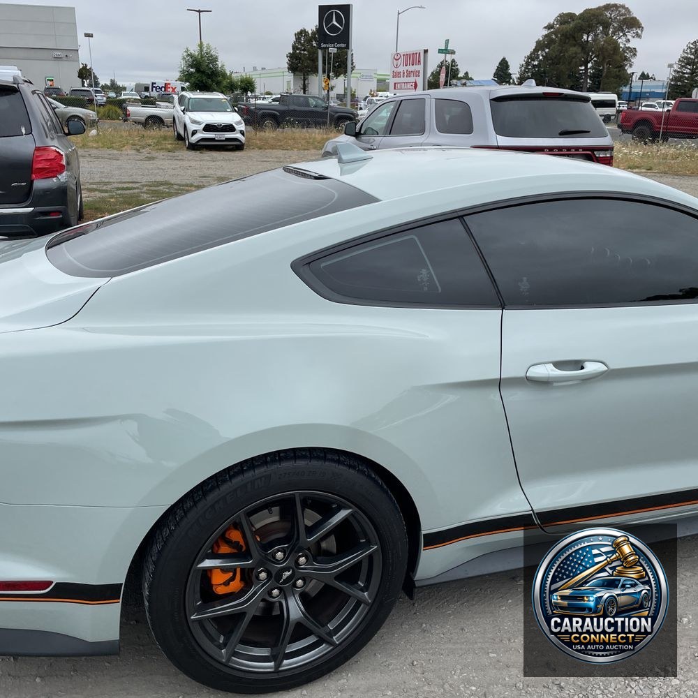 2022 Ford Mustang Mach 1