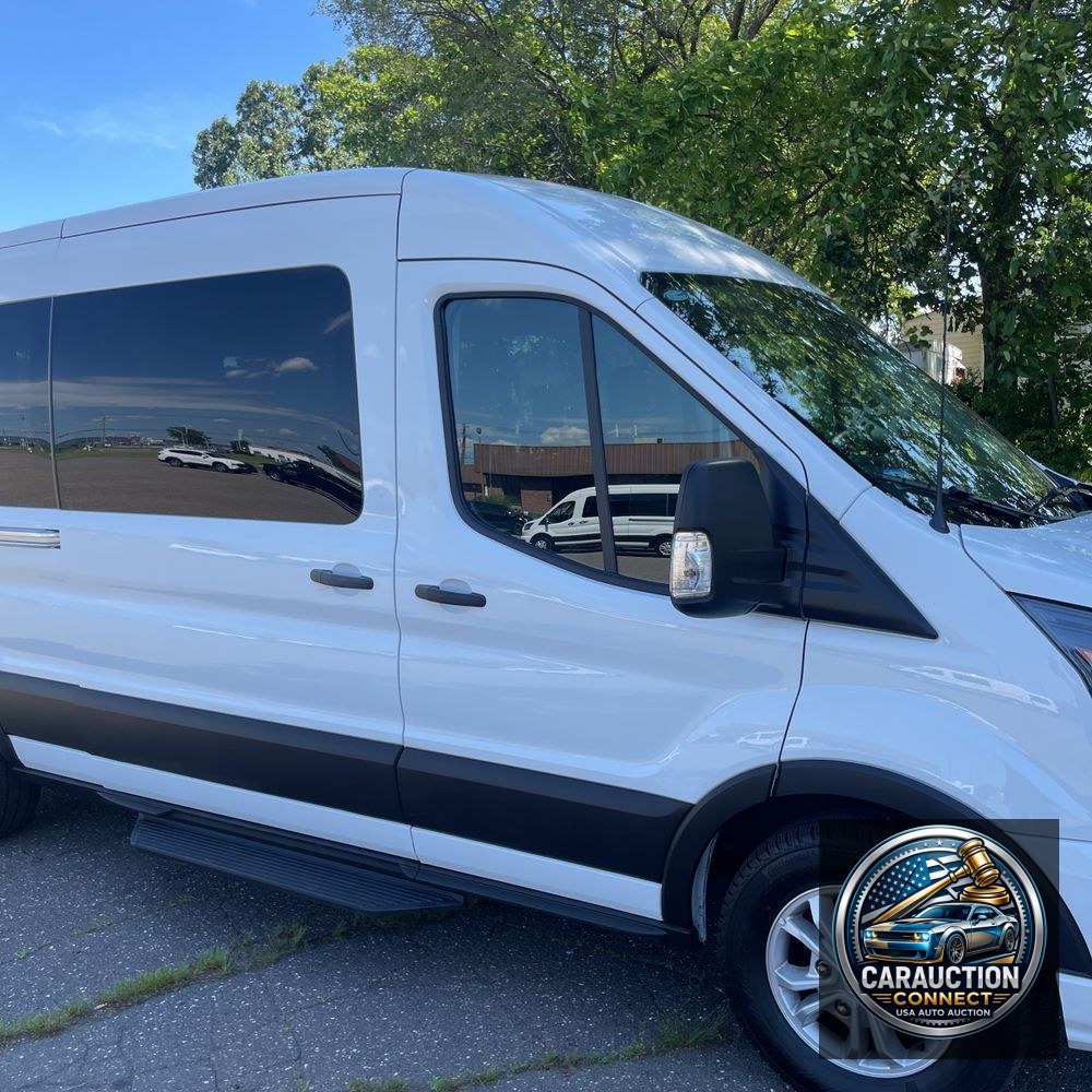 2024 Ford Transit 350 XLT