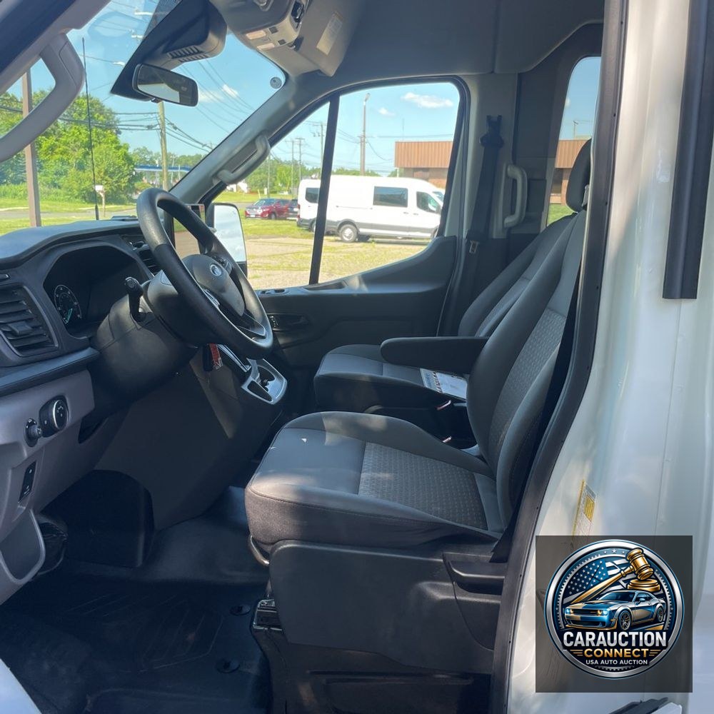 2024 Ford Transit 350 XLT