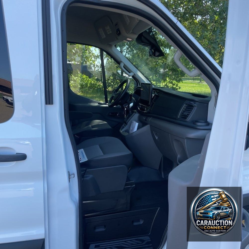 2024 Ford Transit 350 XLT