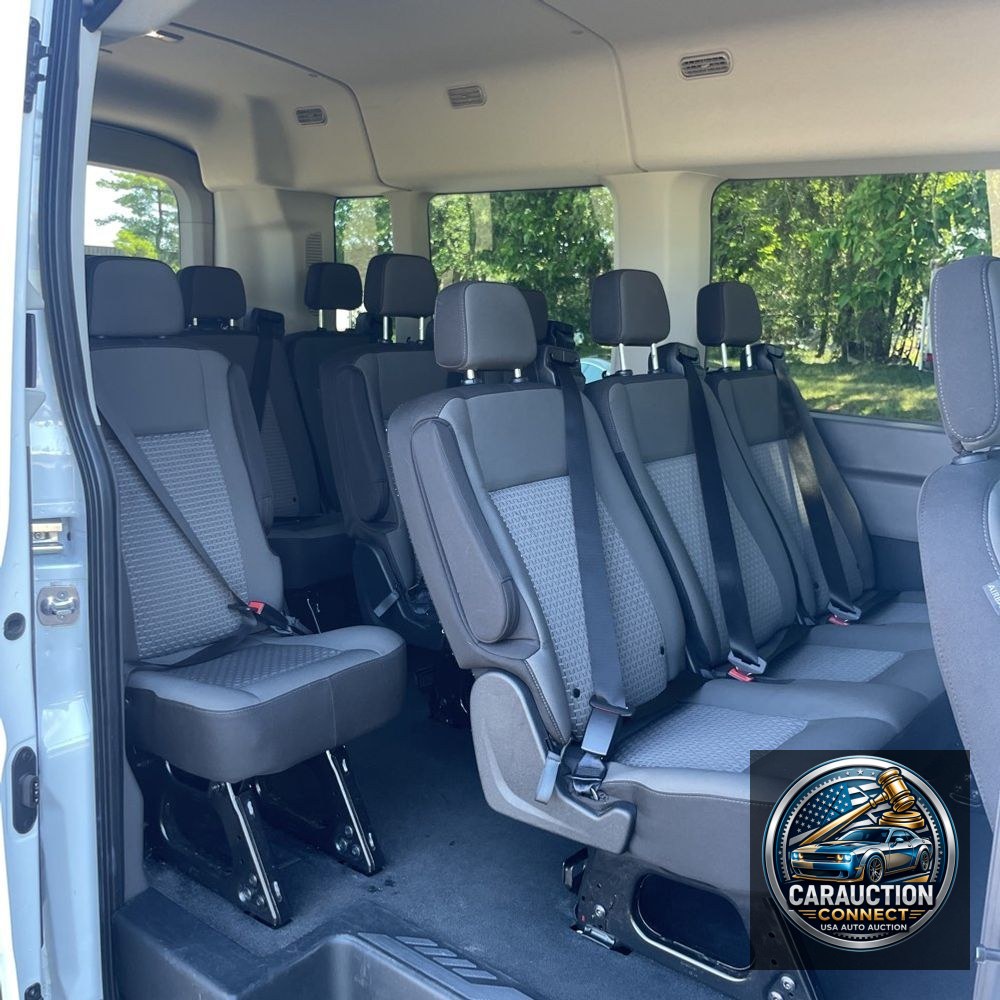 2024 Ford Transit 350 XLT