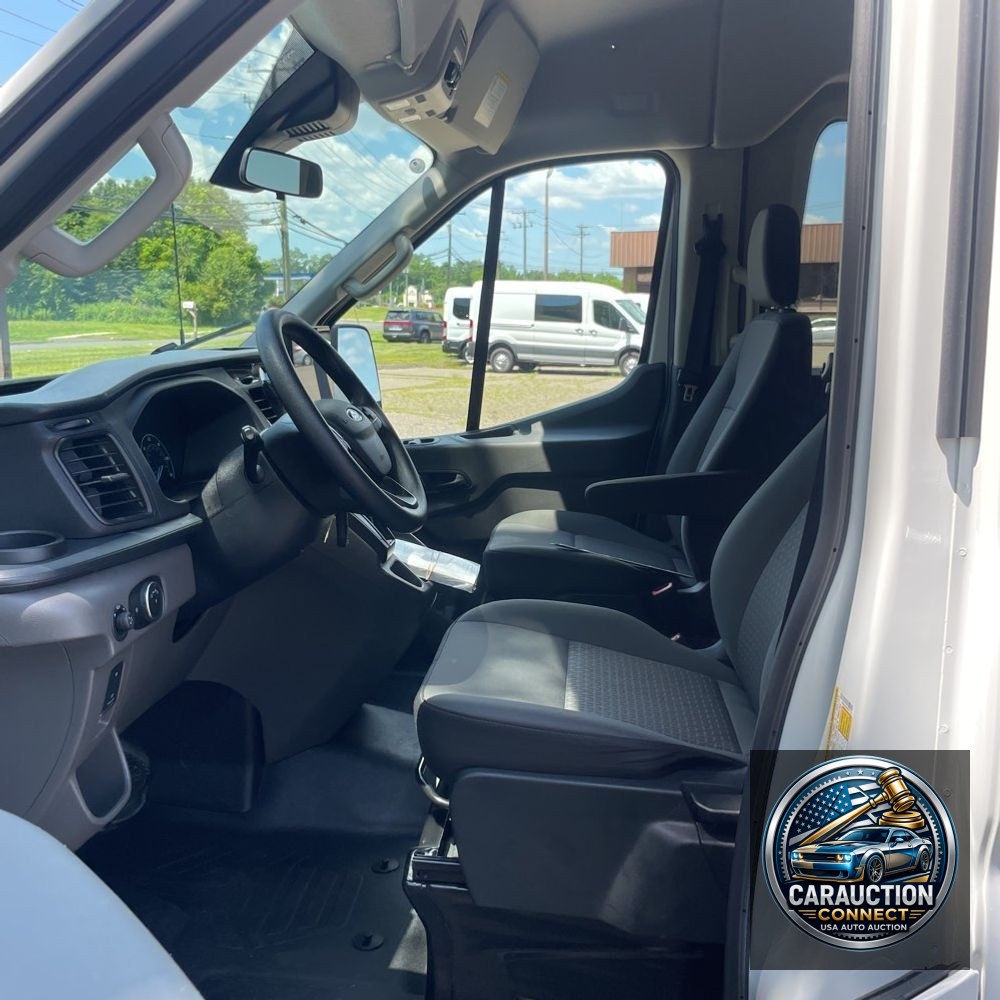 2024 Ford Transit 350 XLT