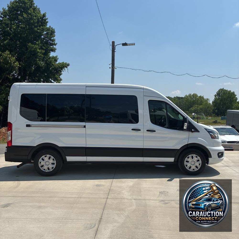 2023 Ford Transit 350 XLT