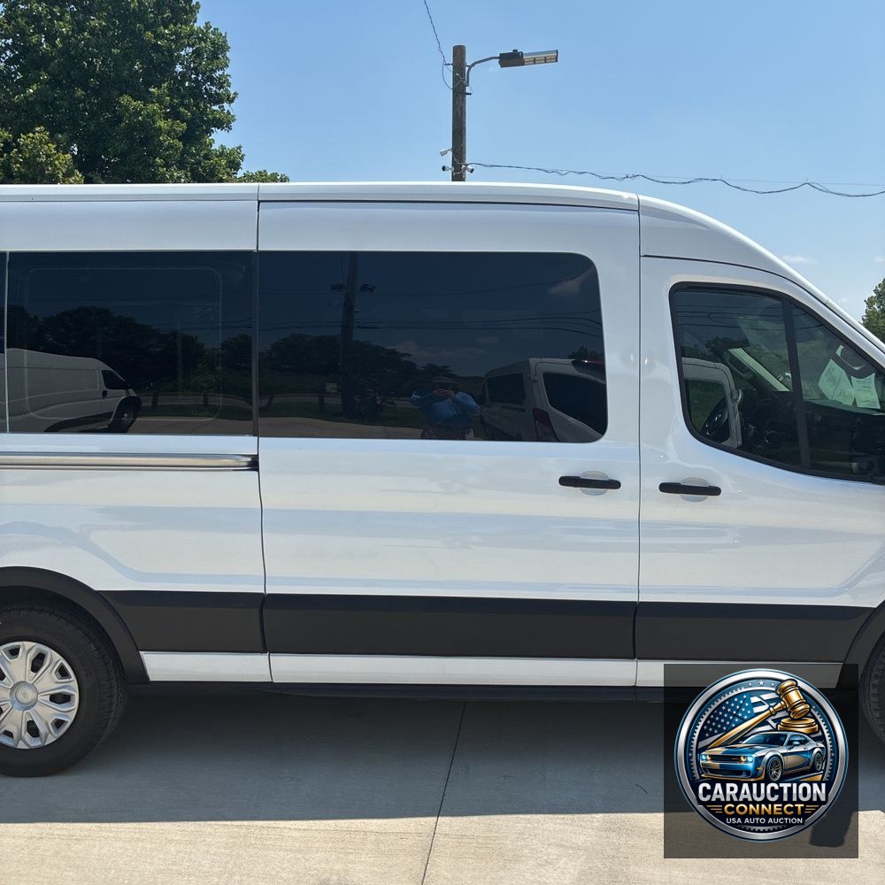 2023 Ford Transit 350 XLT