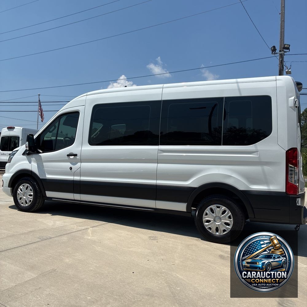 2023 Ford Transit 350 XLT