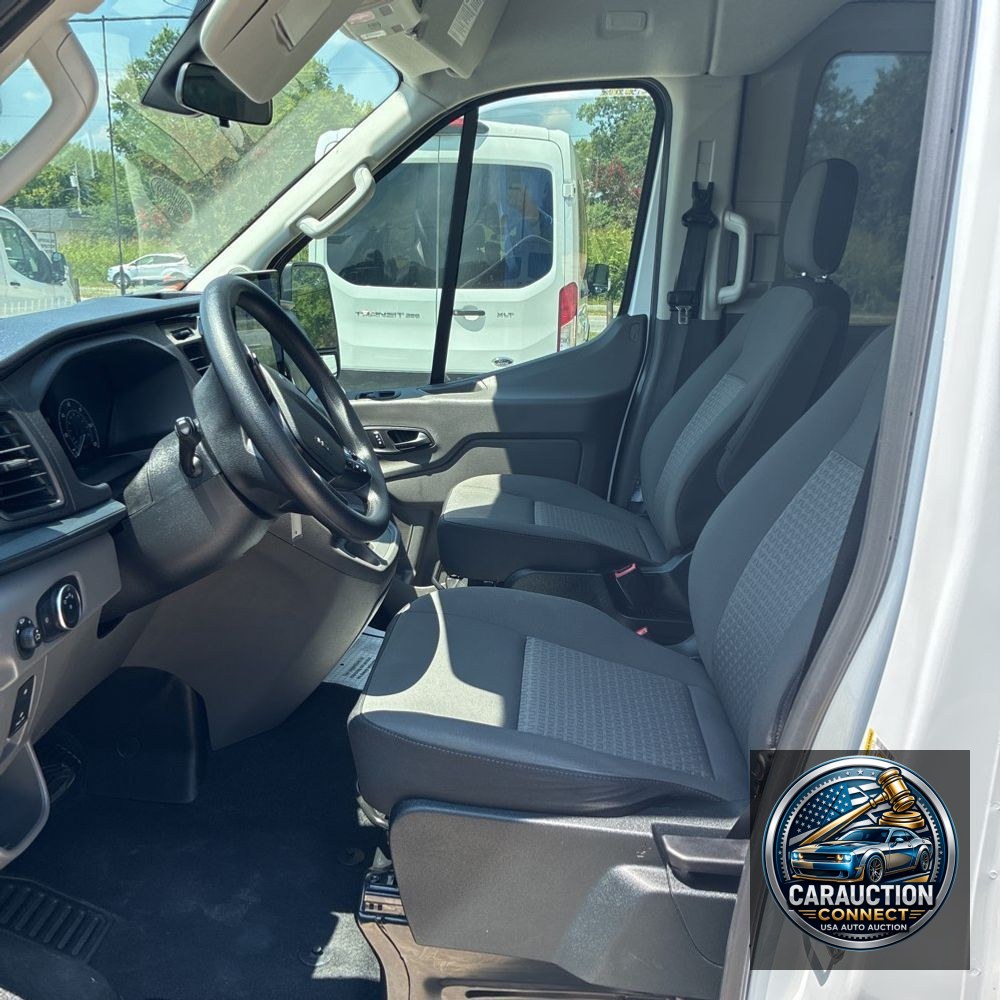 2023 Ford Transit 350 XLT