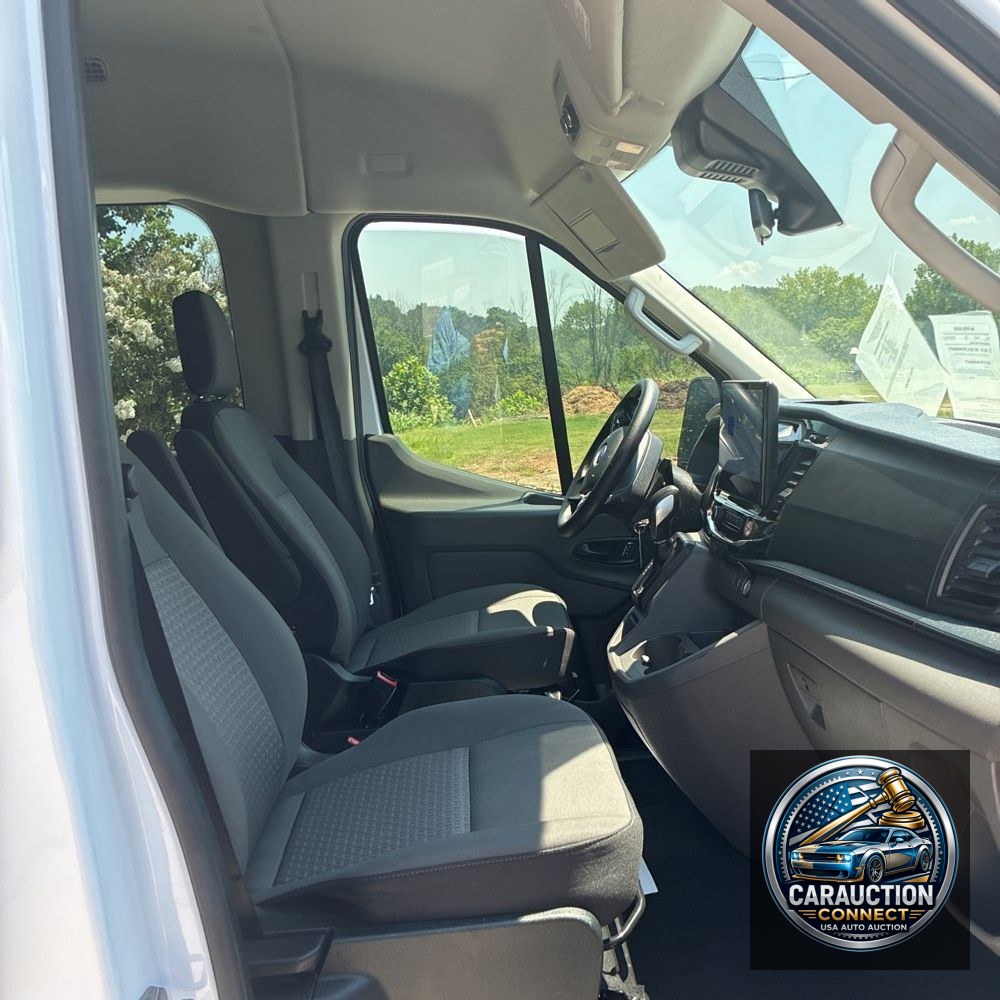 2023 Ford Transit 350 XLT