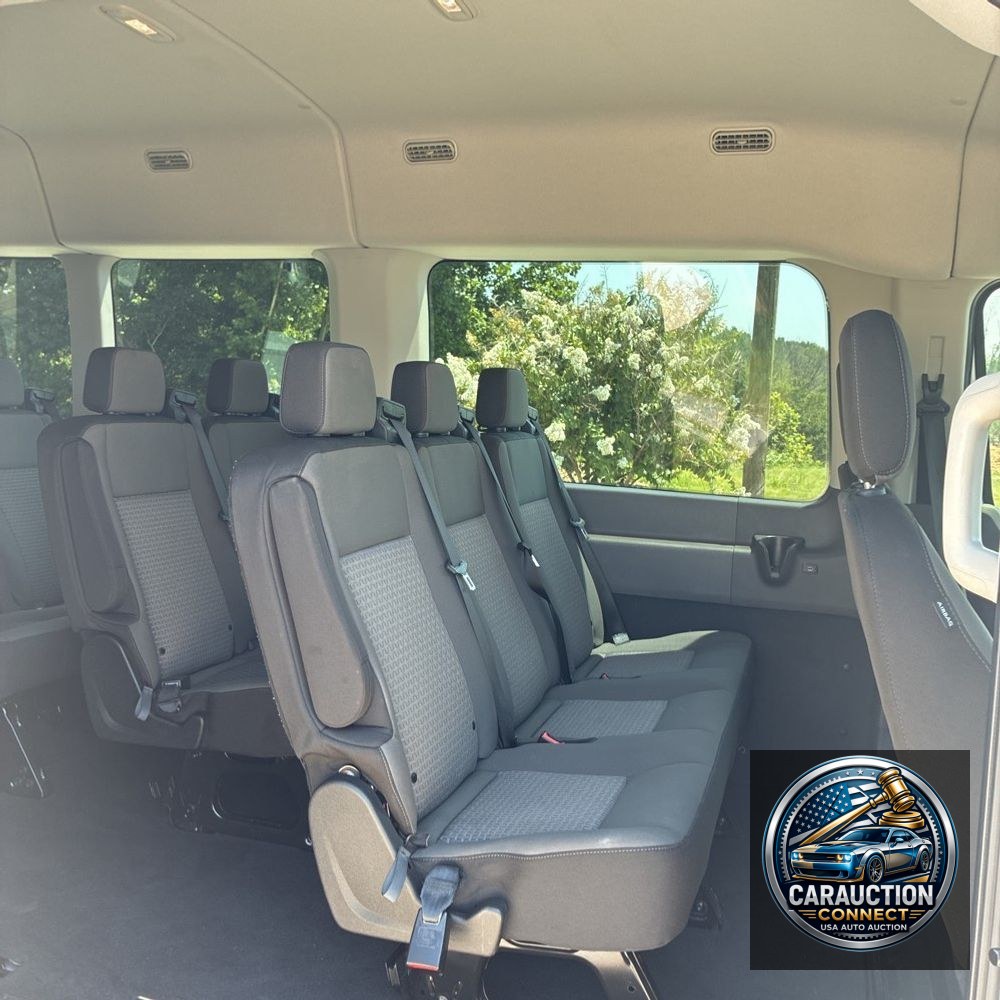 2023 Ford Transit 350 XLT