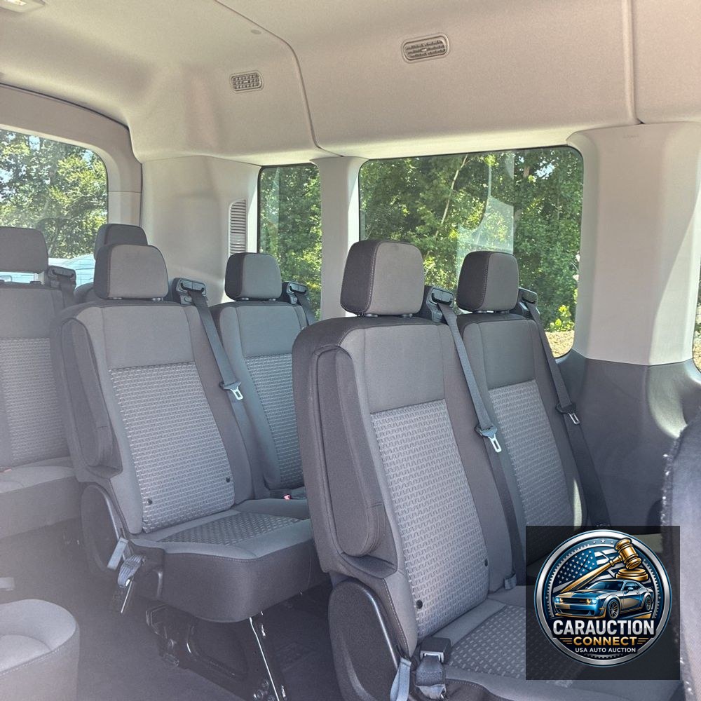 2023 Ford Transit 350 XLT