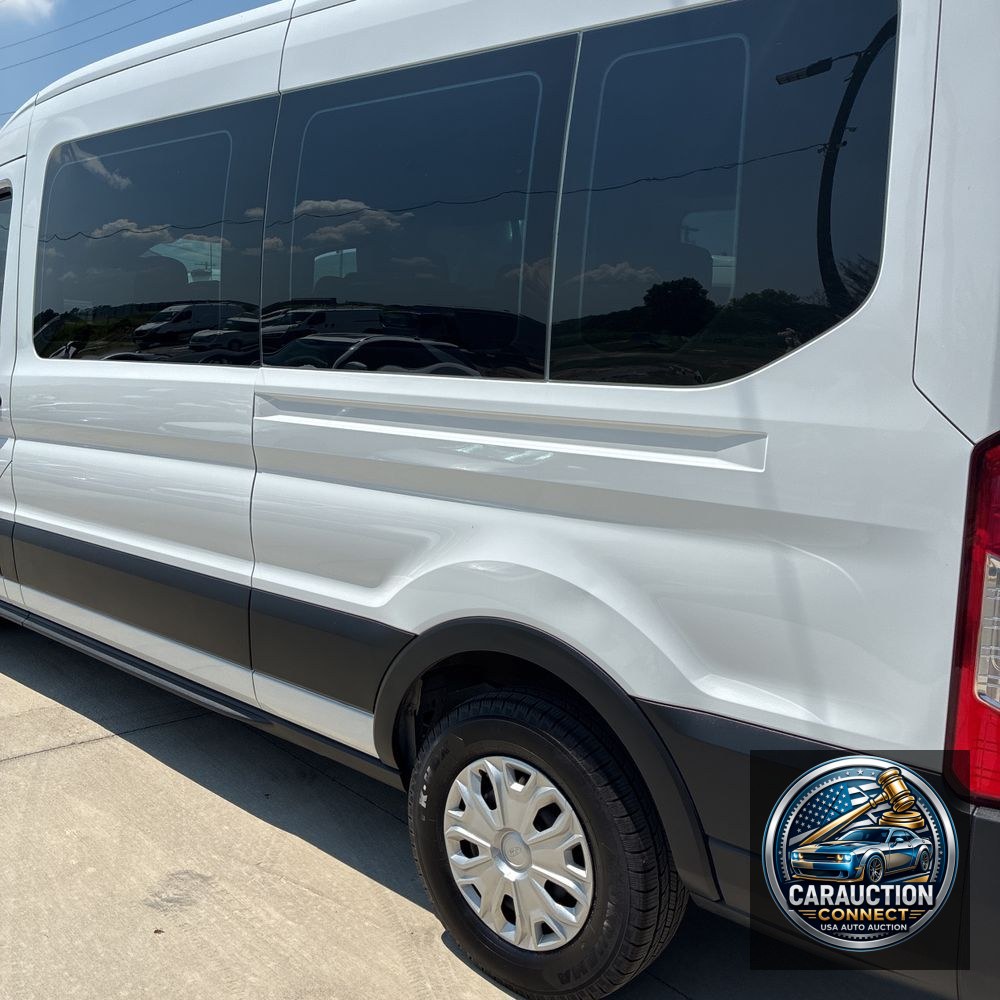 2023 Ford Transit 350 XLT