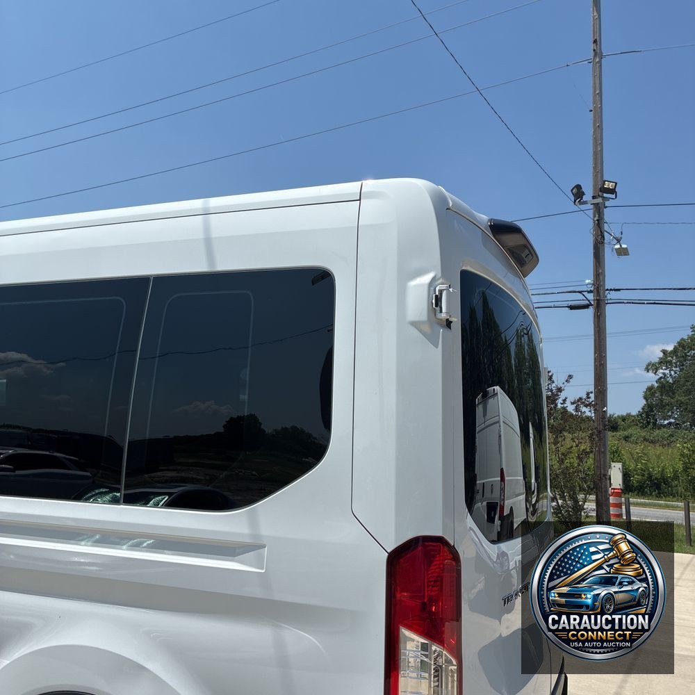 2023 Ford Transit 350 XLT