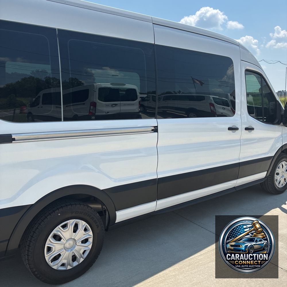 2023 Ford Transit 350 XLT