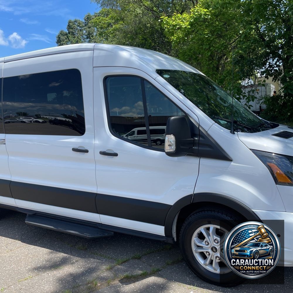2024 Ford Transit 350 XLT
