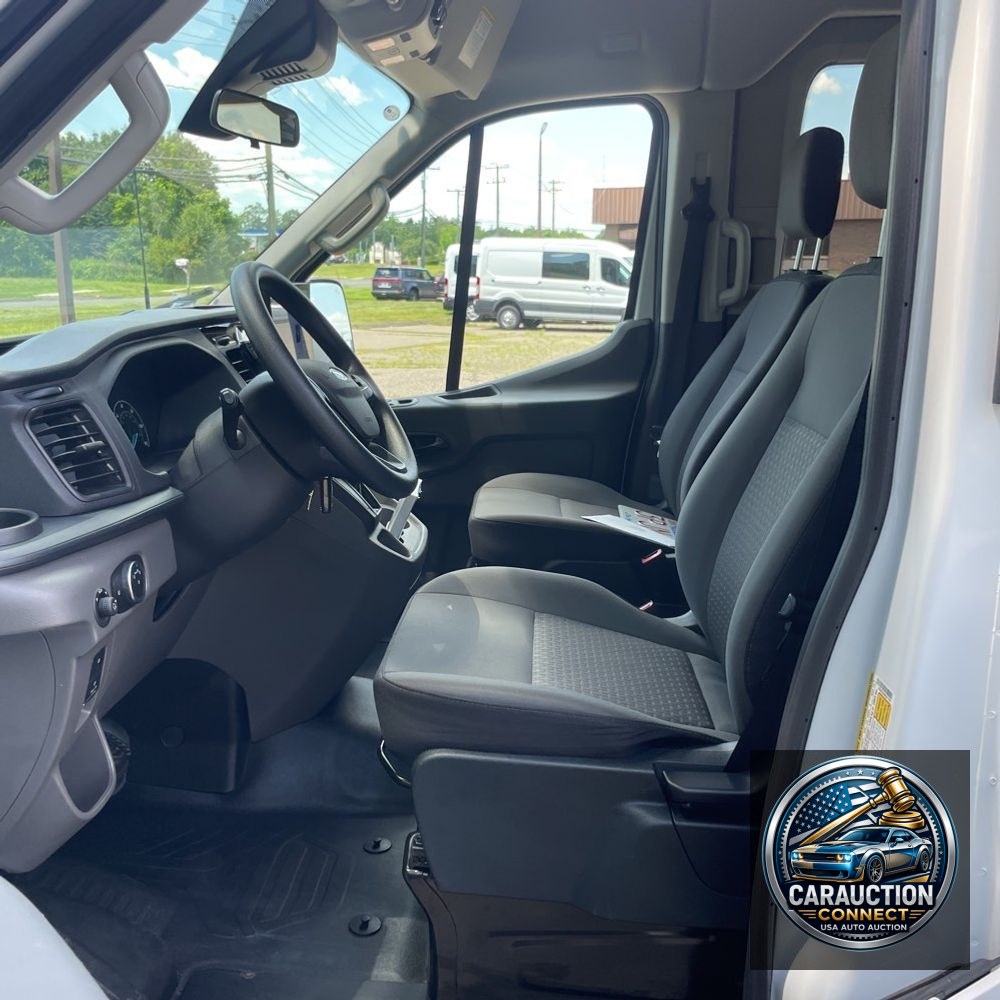 2024 Ford Transit 350 XLT