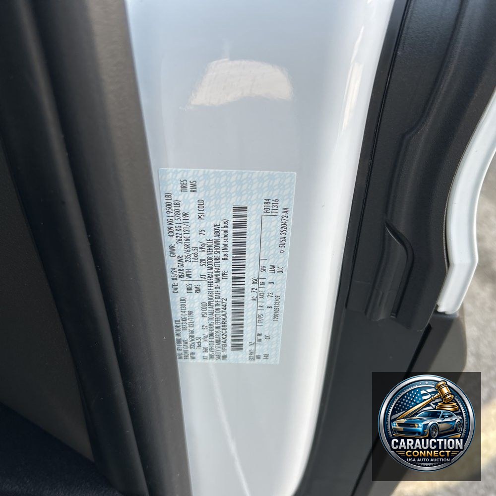 2024 Ford Transit 350 XLT