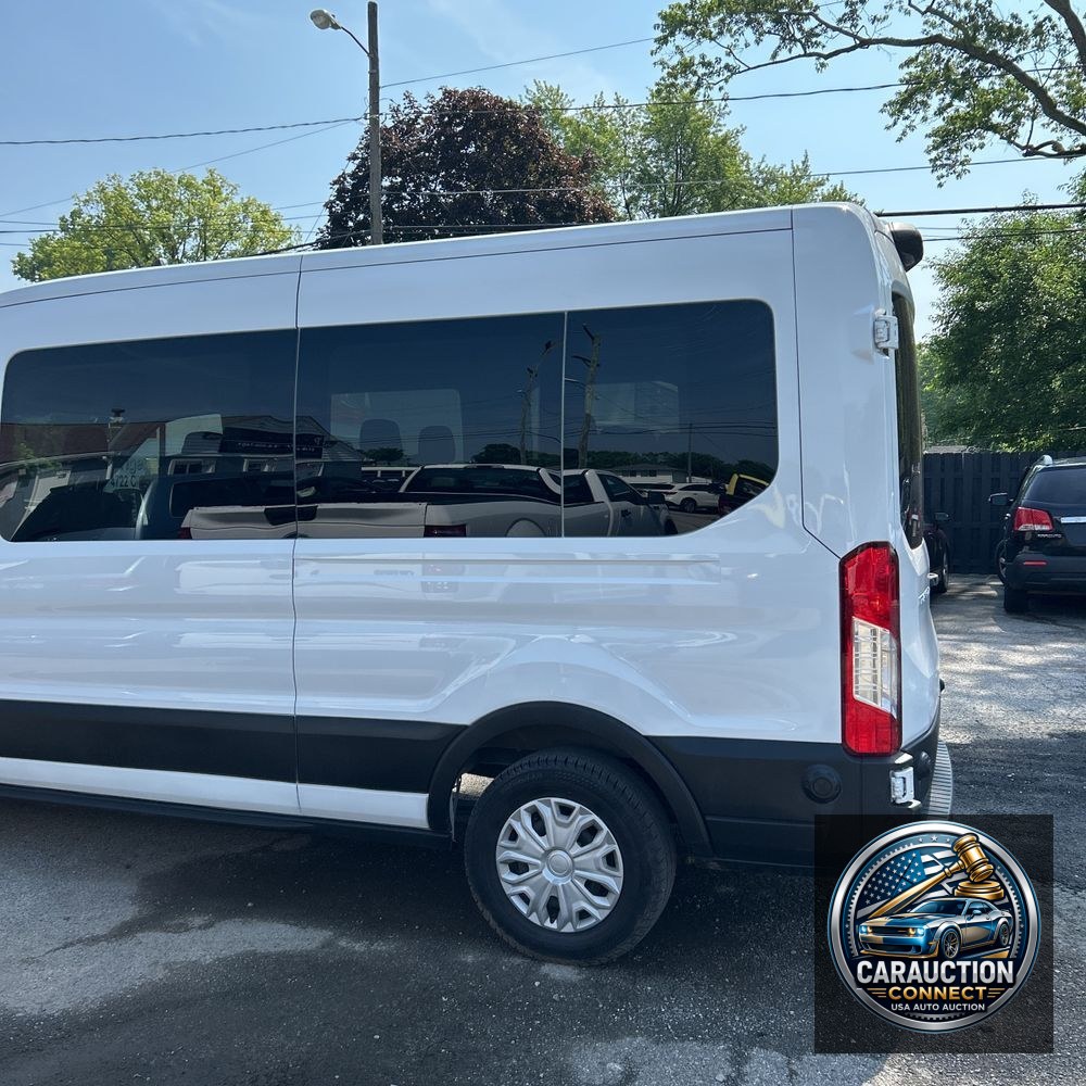 2024 Ford Transit 350 XLT