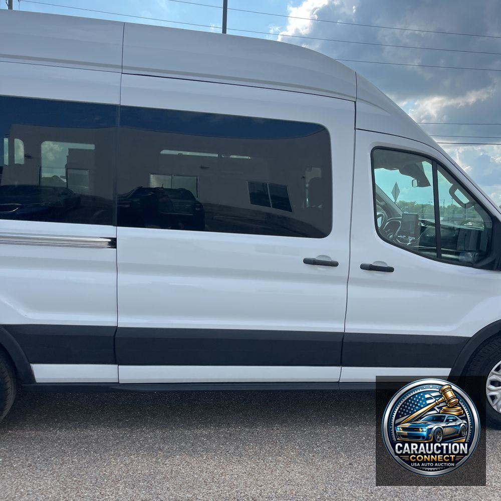2024 Ford Transit 350 XLT