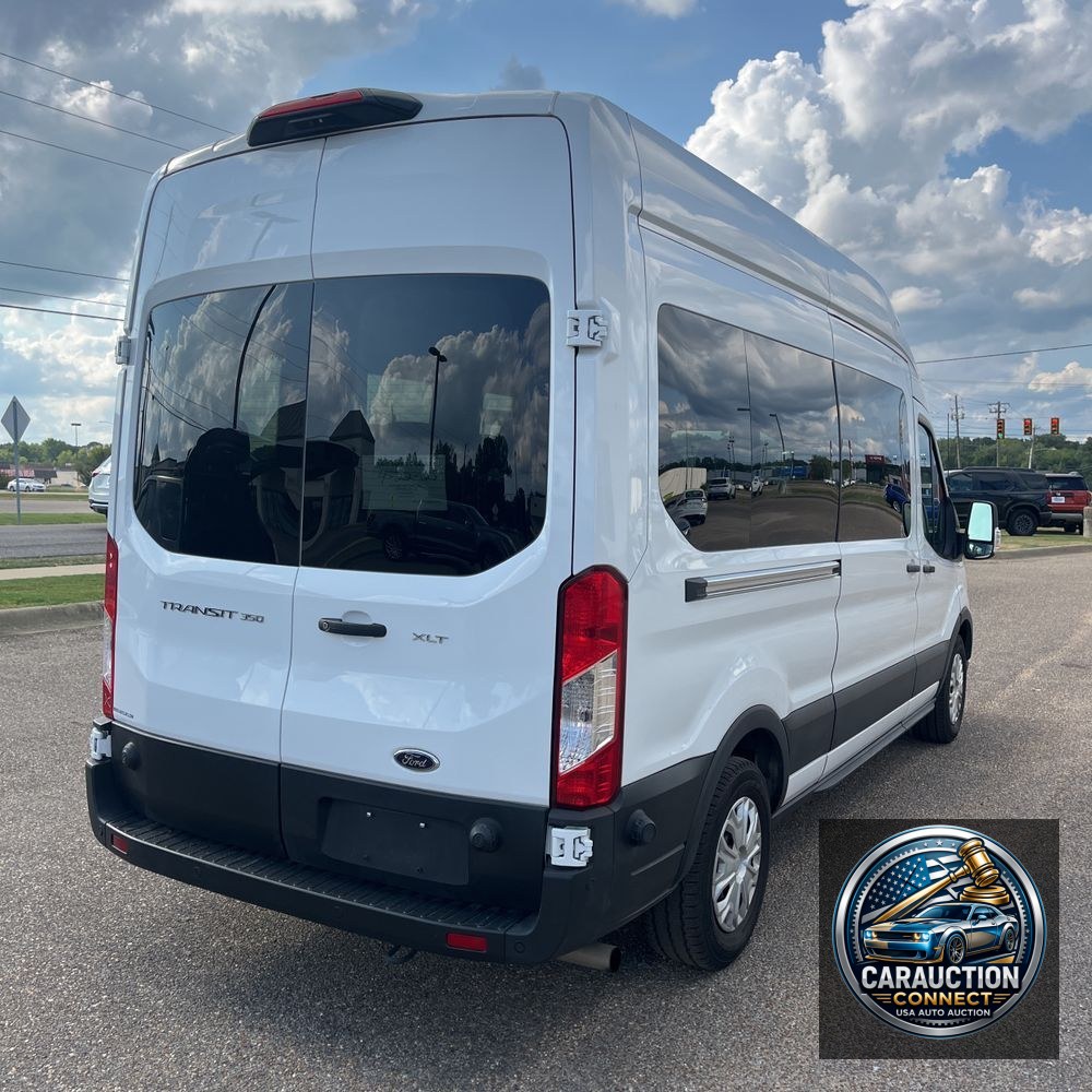 2024 Ford Transit 350 XLT