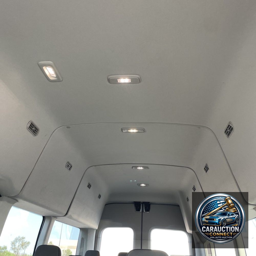 2024 Ford Transit 350 HD XLT