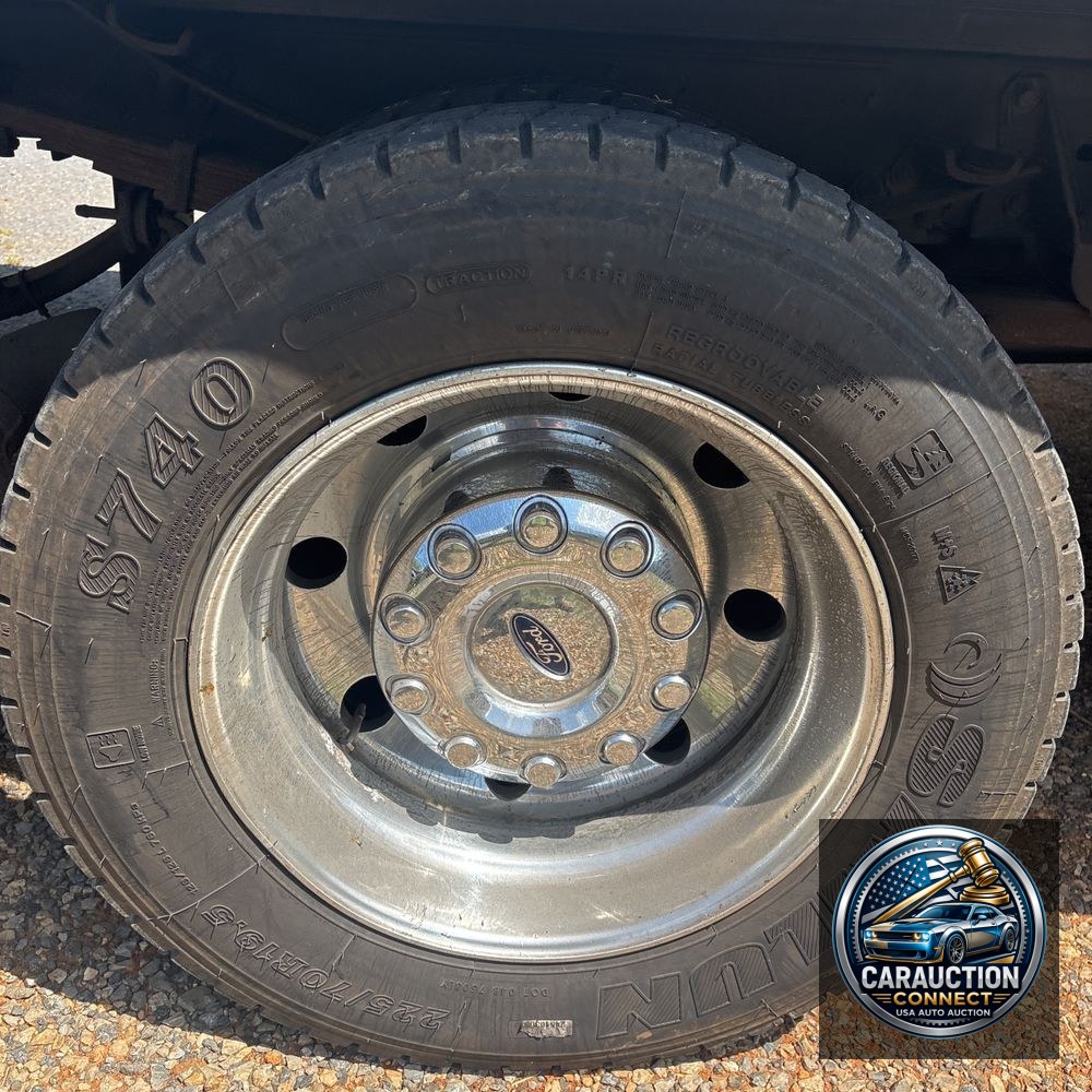 2016 Ford Commercial Super Cab 4X4 (CA60-84)