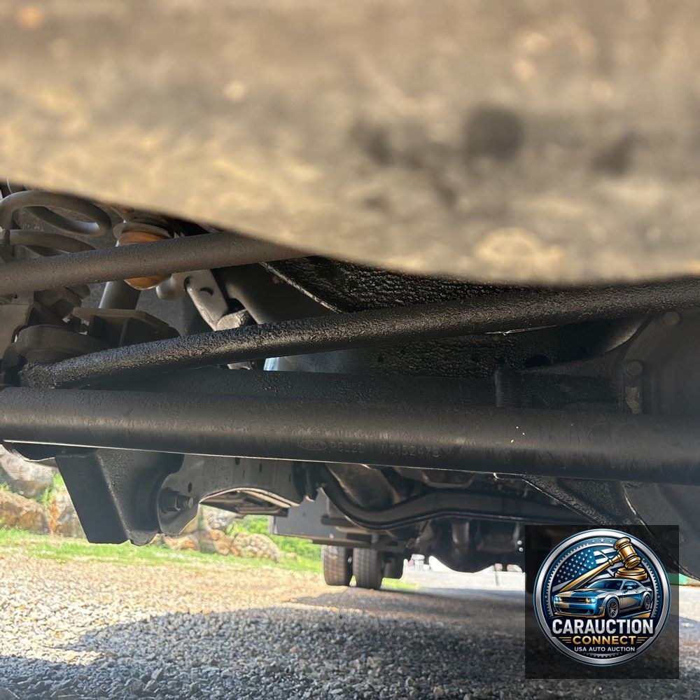 2016 Ford Commercial Super Cab 4X4 (CA60-84)