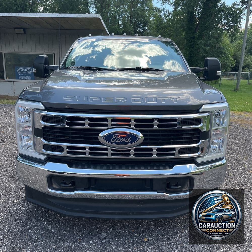 2023 Ford F-350 Super Duty XLT