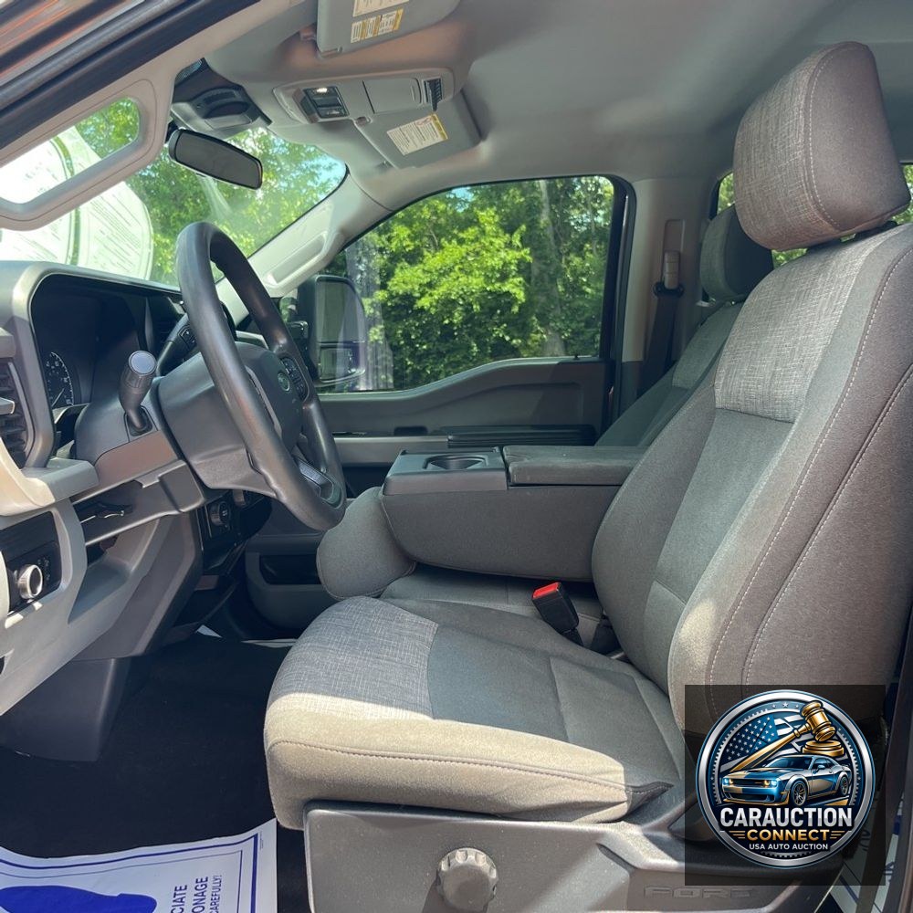 2023 Ford F-350 Super Duty XLT