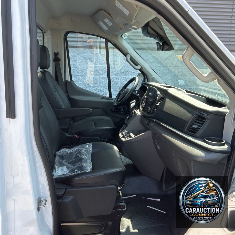 2023 Ford Transit C/C 350 HD