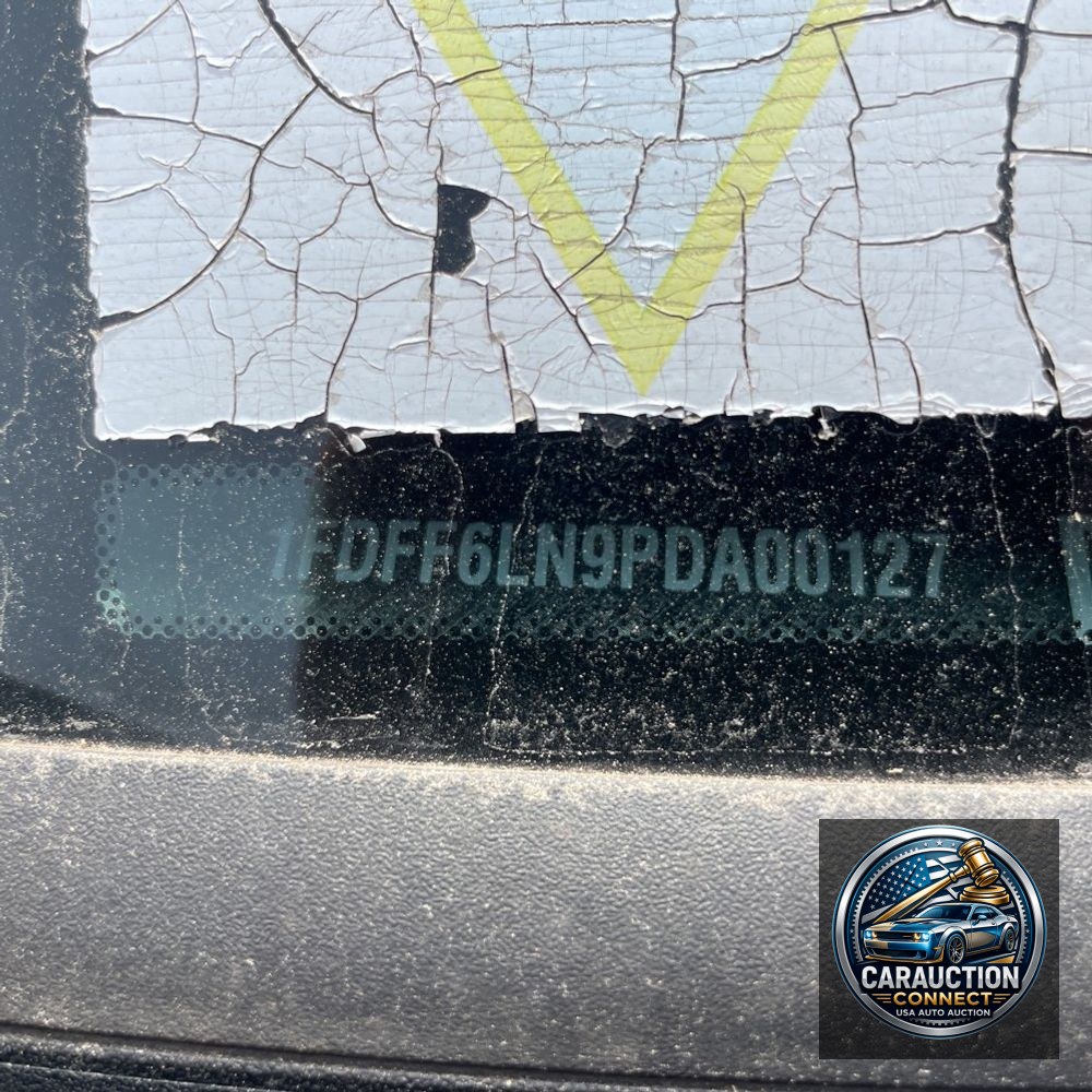2023 Ford F600 XLT