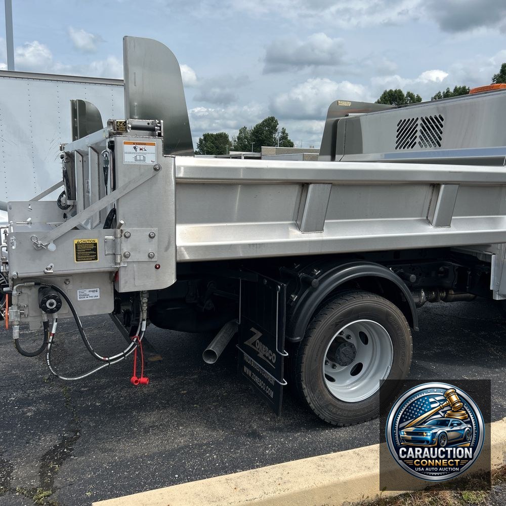 2024 Ford F600 Commercial