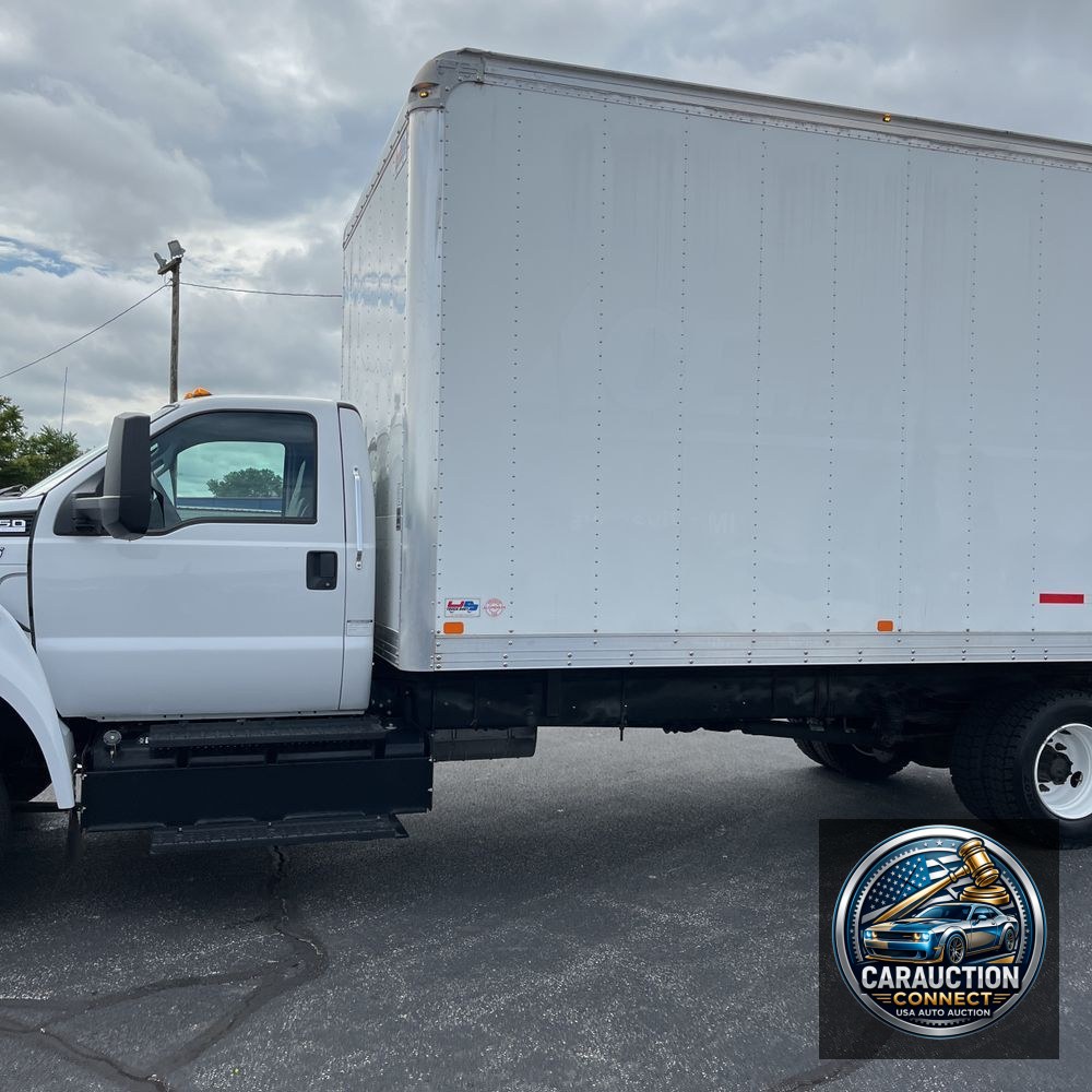 2019 Ford Commercial CA84-207 CONV CAB  TRUCK 4X2 6.8L