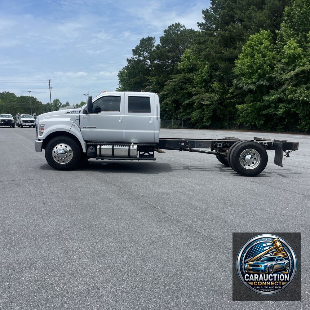 2023 Ford Commercial CA72-168 CREW CAB  TRUCK 4X2 6.7L