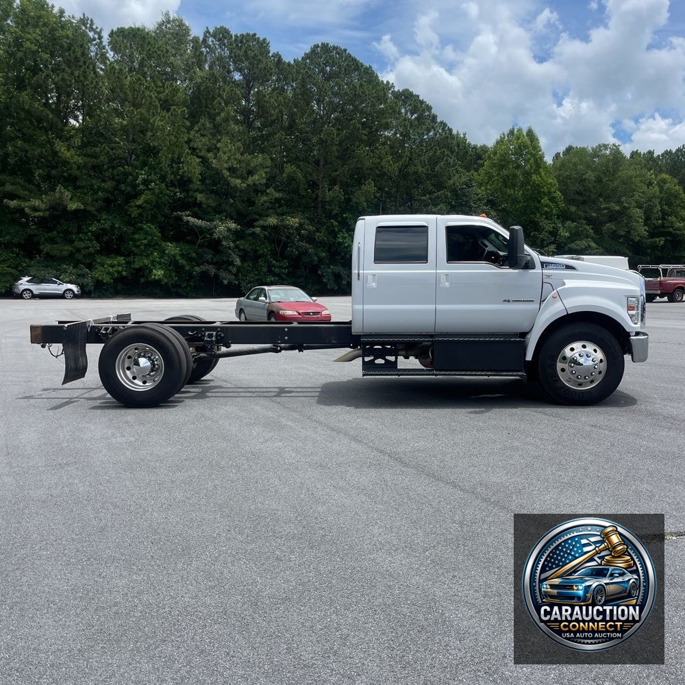 2023 Ford Commercial CA72-168 CREW CAB  TRUCK 4X2 6.7L