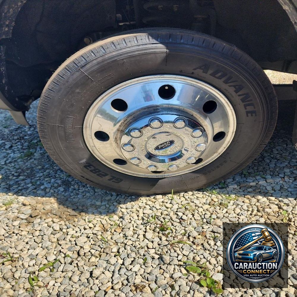 2019 Ford Commercial wrecker