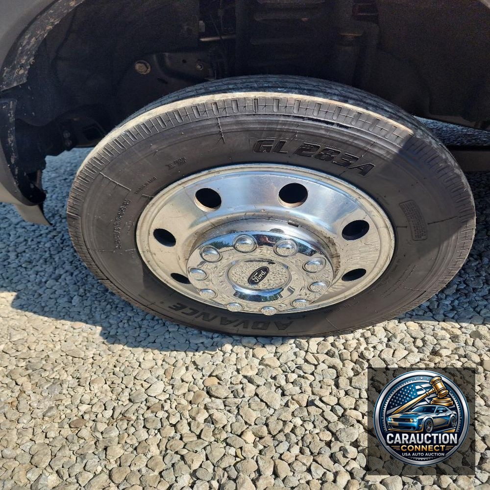 2019 Ford Commercial wrecker