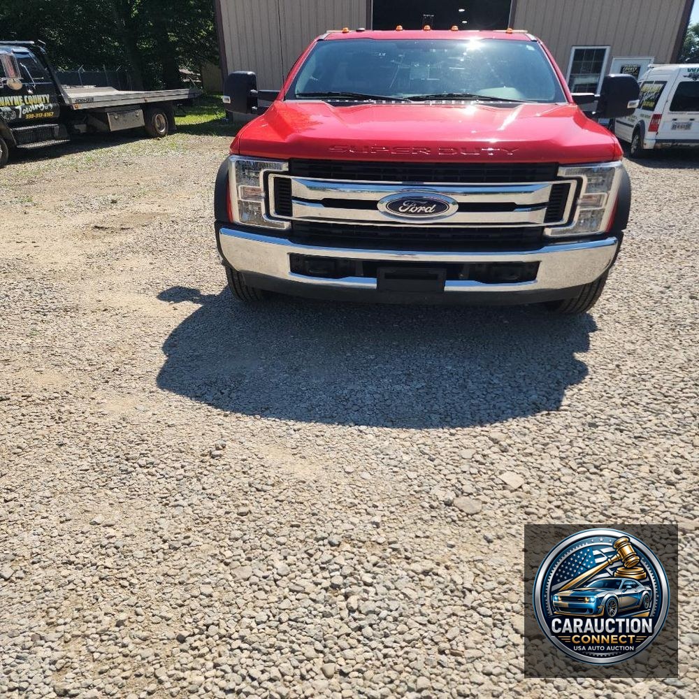2019 Ford Commercial wrecker
