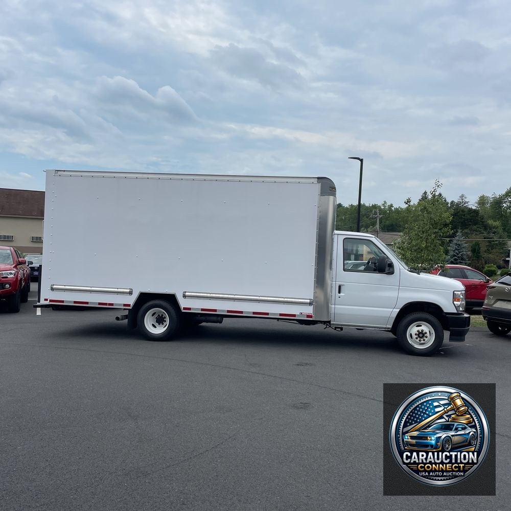 2024 Ford E-Series E-350 SD