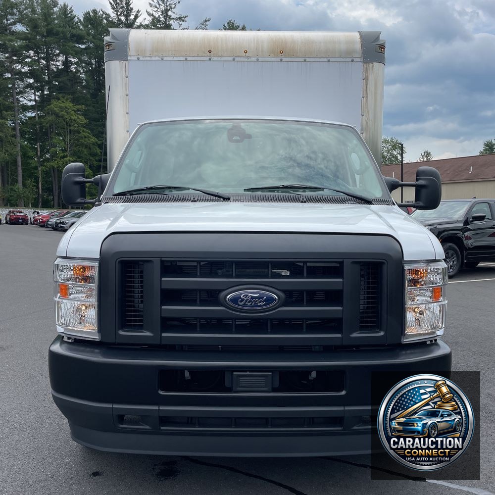 2024 Ford E-Series E-350 SD