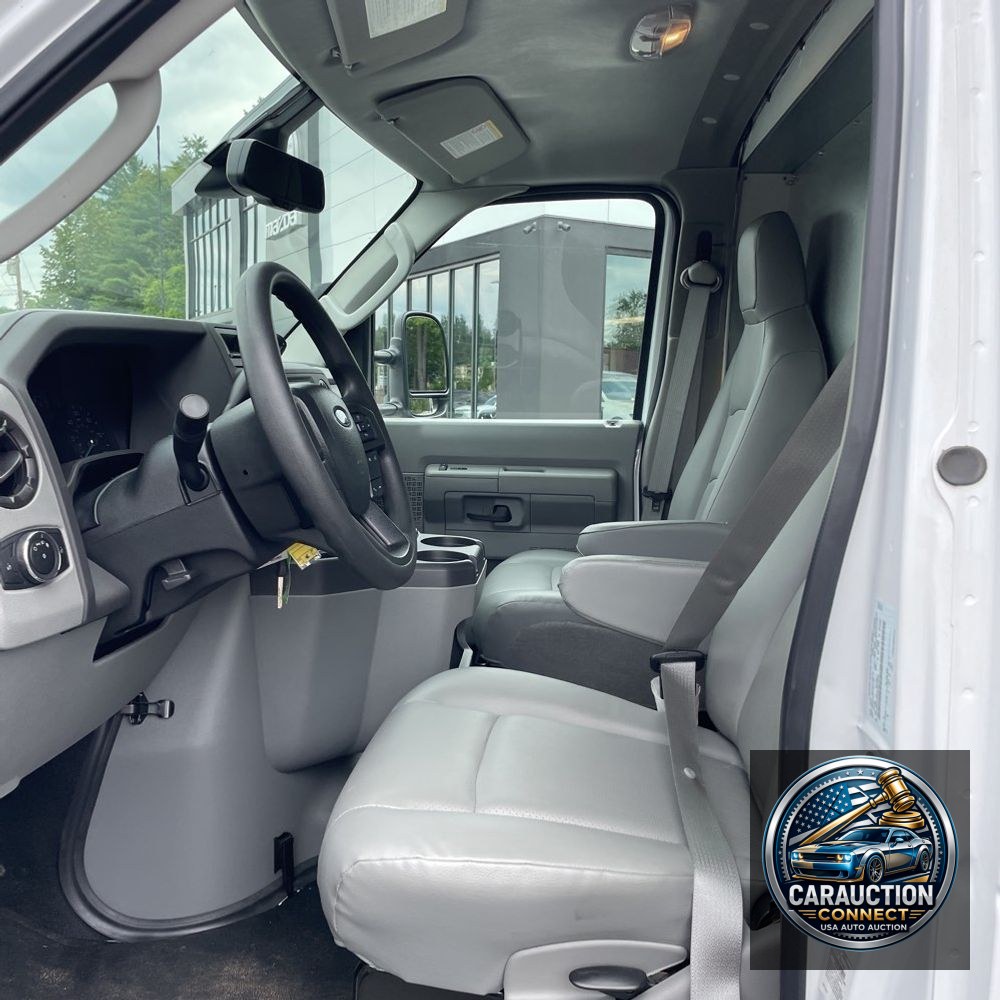 2024 Ford E-Series E-350 SD