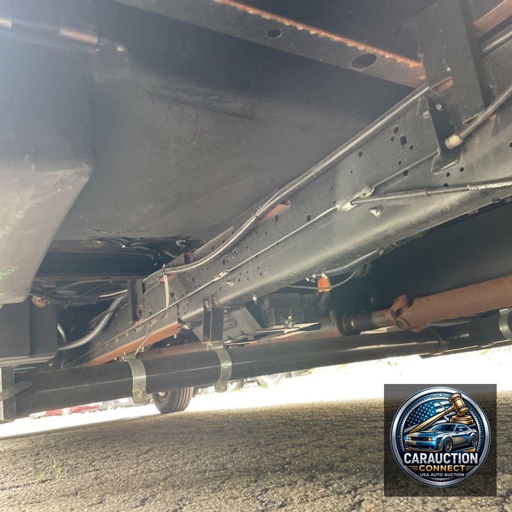 2023 Ford E-Series E-450 SD