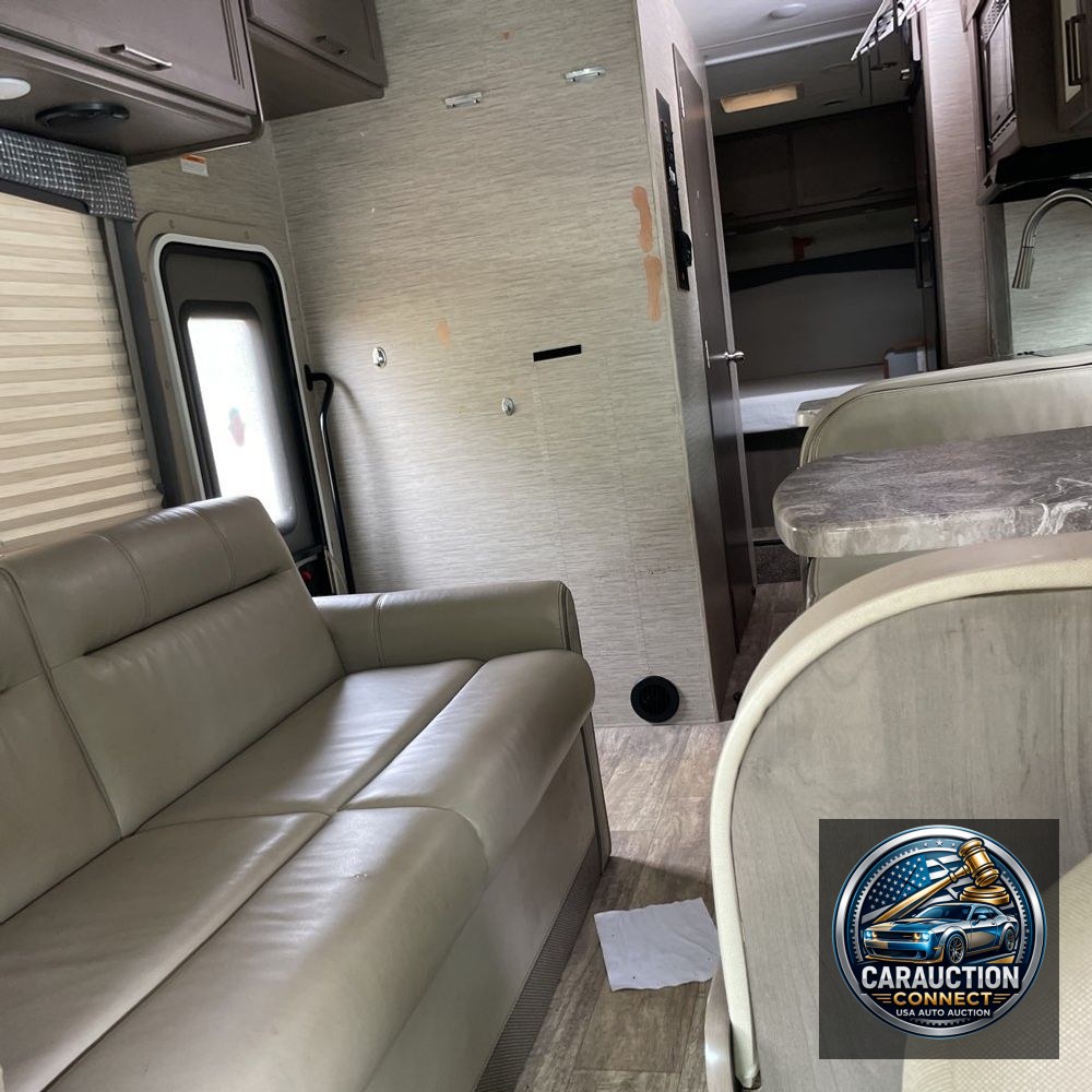 2023 Ford E-Series E-450 SD