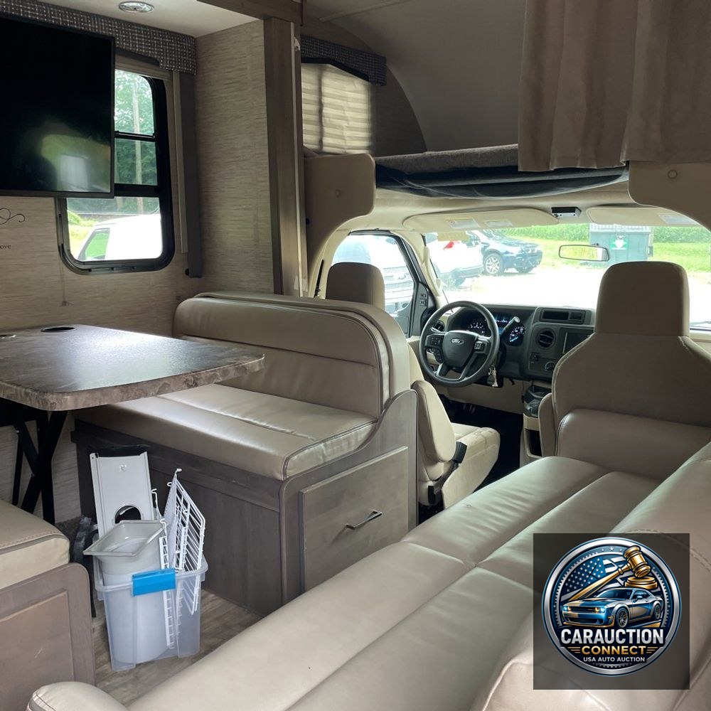 2023 Ford E-Series E-450 SD