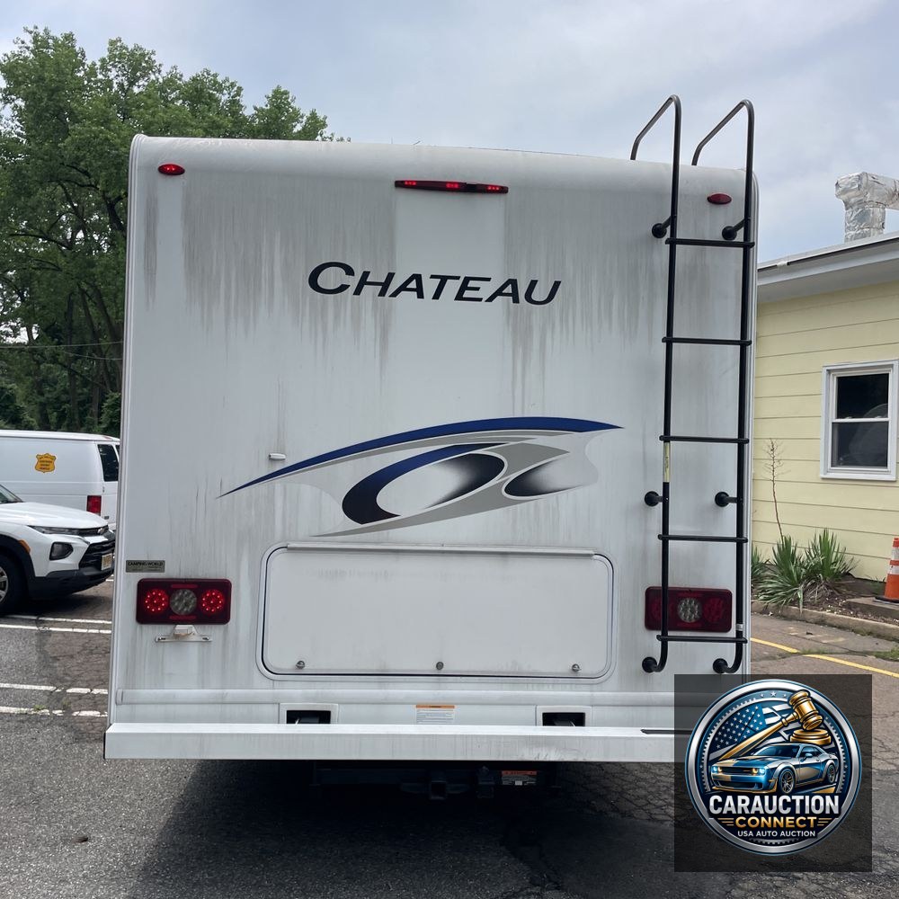 2023 Ford E-Series E-450 SD