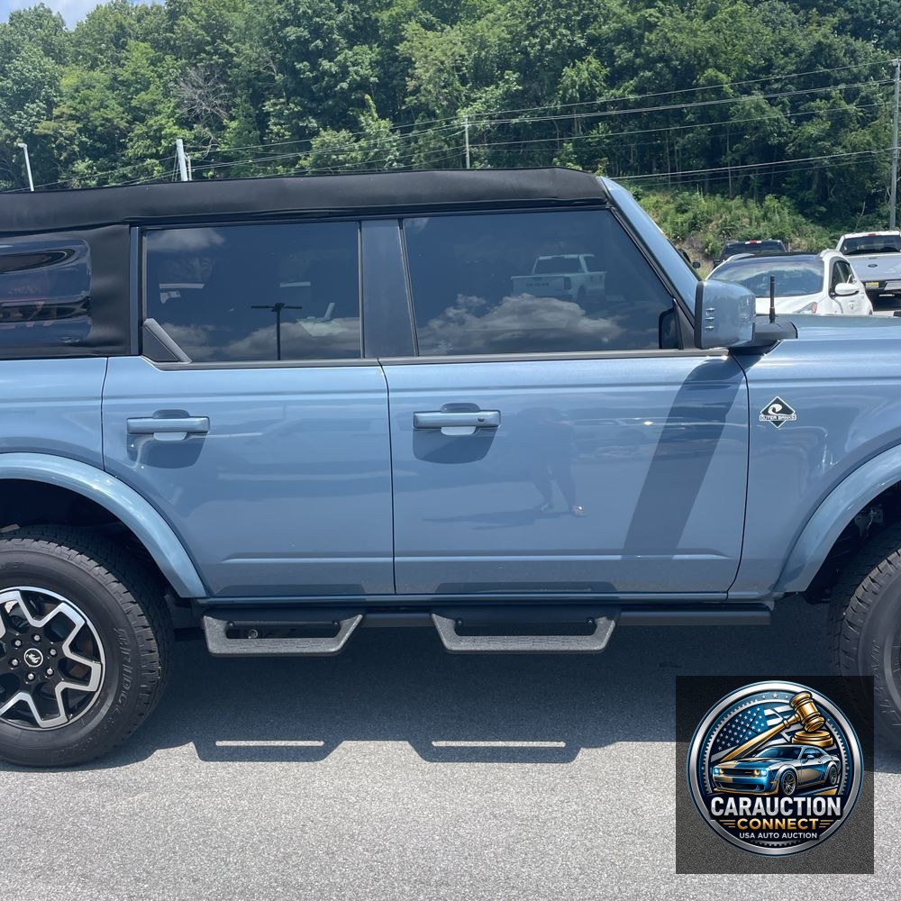 2024 Ford Bronco Outer Banks