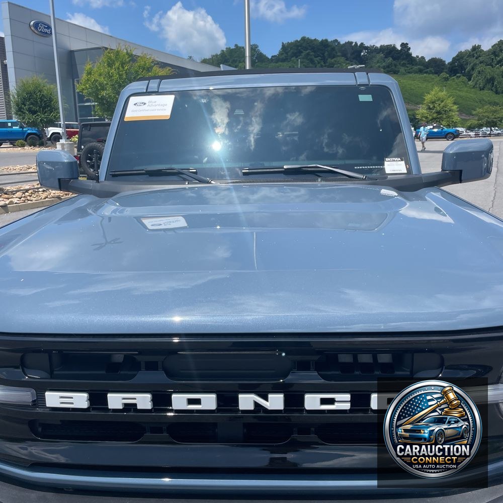 2024 Ford Bronco Outer Banks