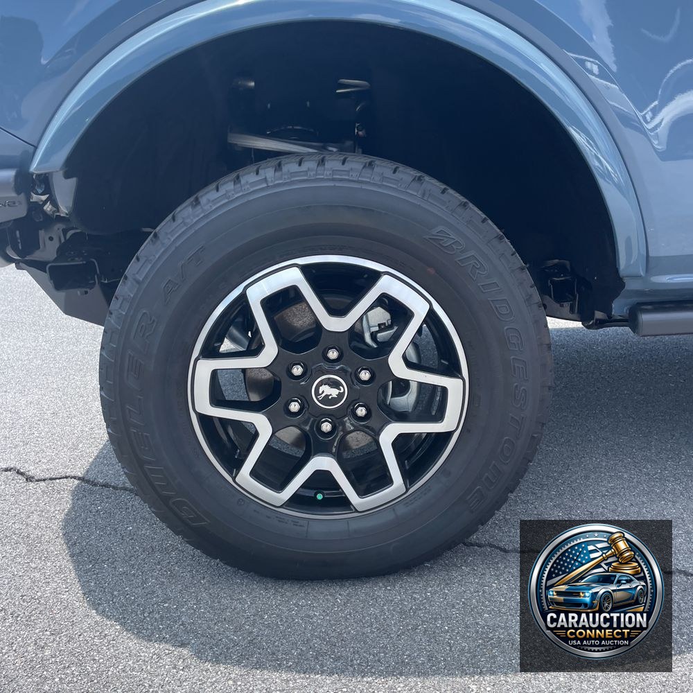 2024 Ford Bronco Outer Banks