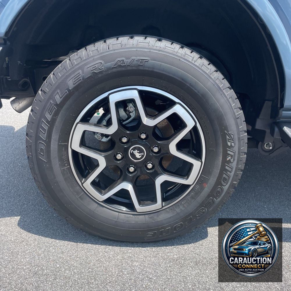 2024 Ford Bronco Outer Banks
