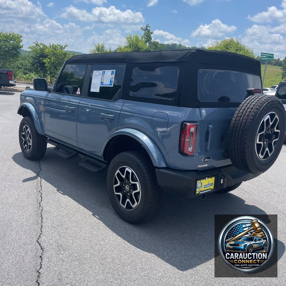 2024 Ford Bronco Outer Banks